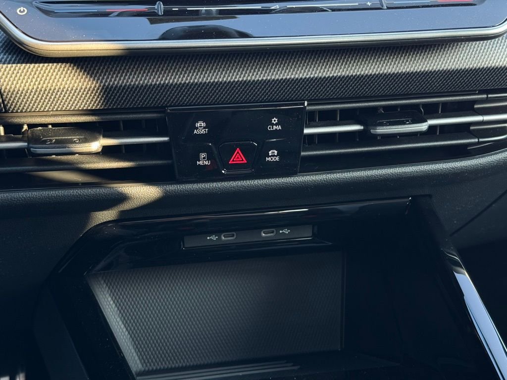 New 2025 Volkswagen GTI SE image 25