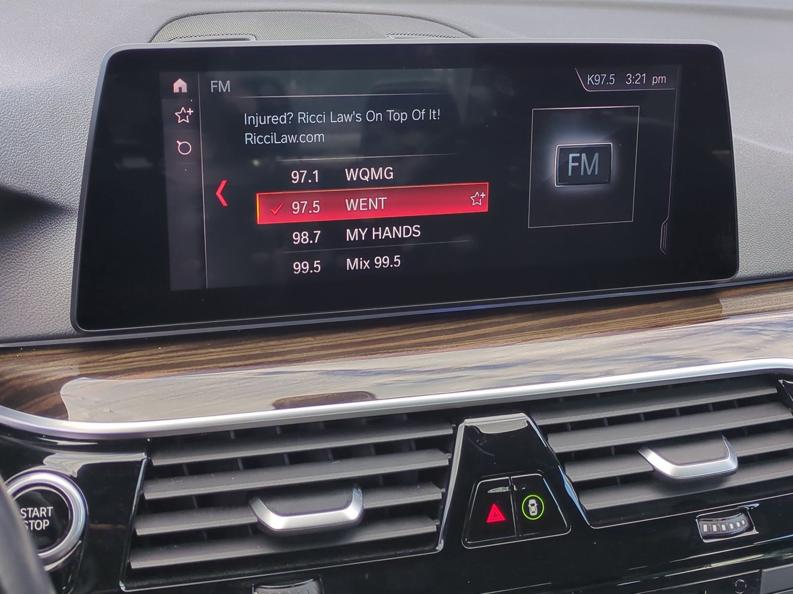 Used 2019 BMW 530e image 23