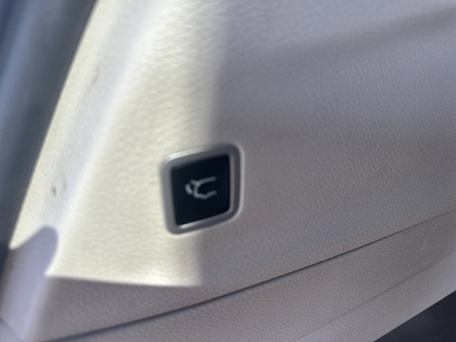 Used 2023 Chrysler Pacifica Touring-L FWD image 29
