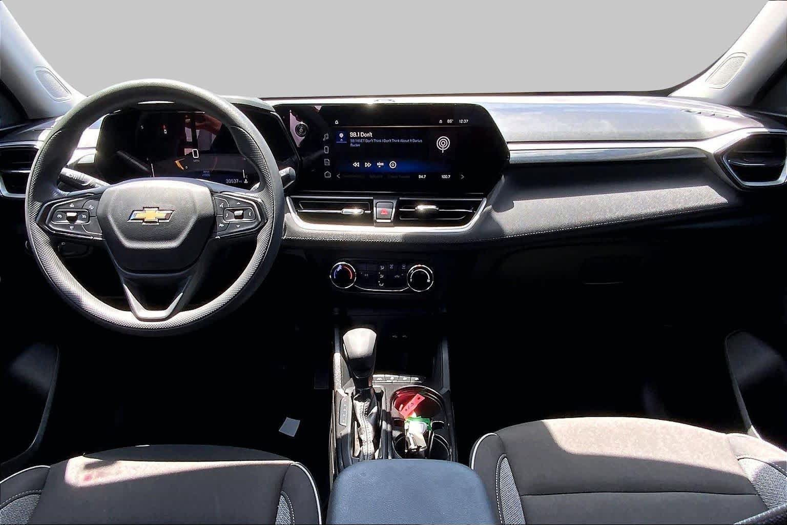 Used 2024 Chevrolet TrailBlazer LS w/ LS Convenience Package FWD image 14