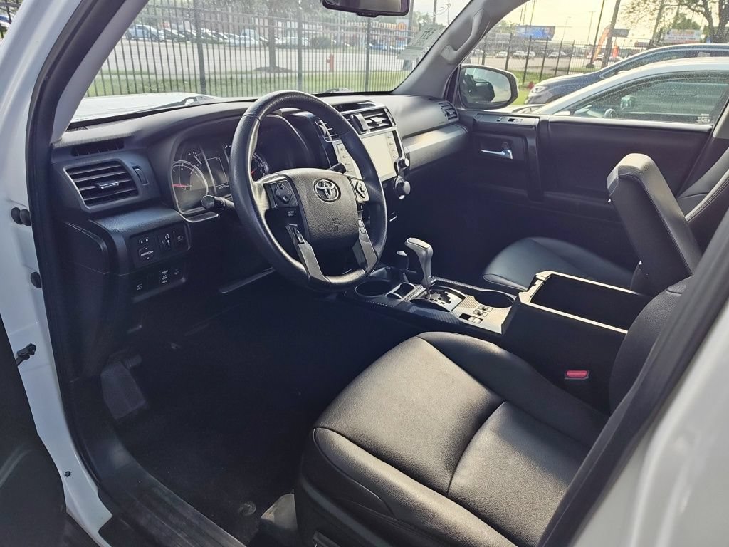 Used 2022 Toyota 4Runner TRD Off-Road Premium w/ Revi AWD/4WD image 9