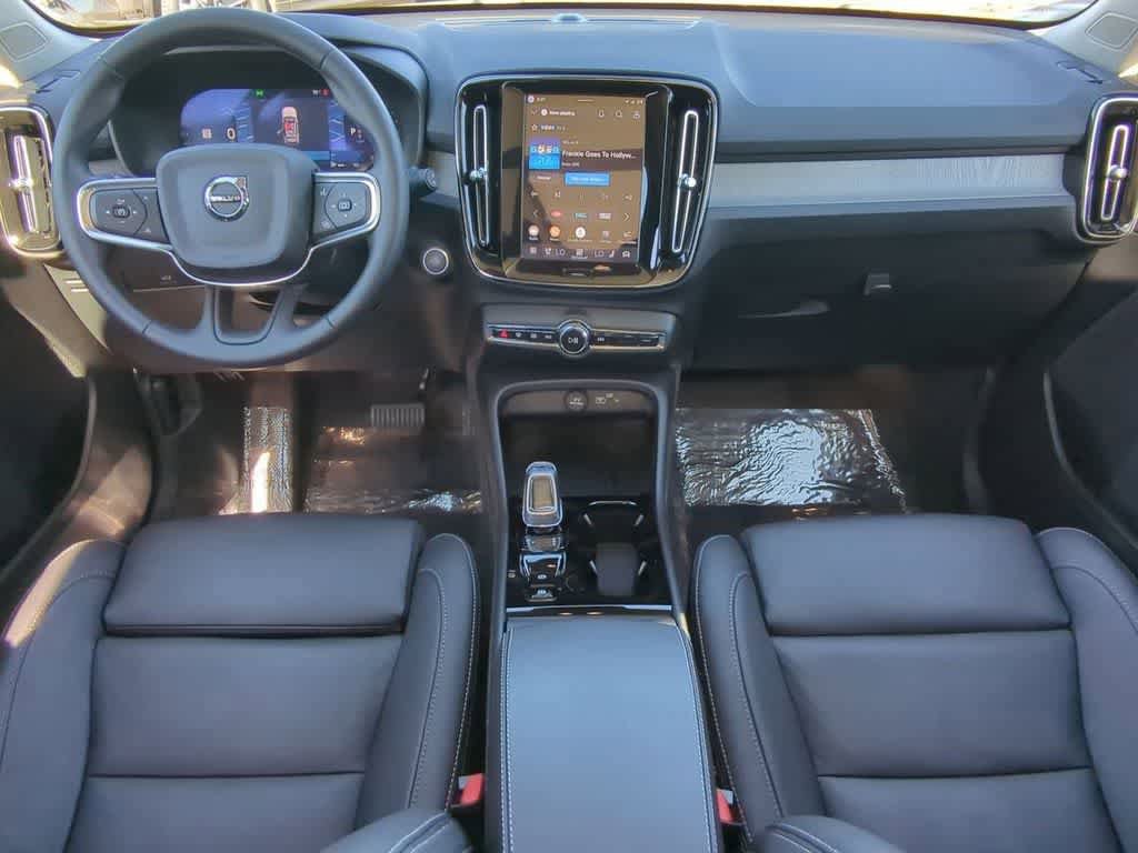 Used 2026 Volvo XC40 B5 Plus w/ Protection Package Premier AWD/4WD image 14
