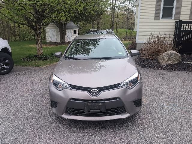 Used 2015 Toyota Corolla LE FWD image 1