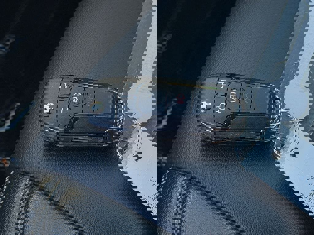 Used 2022 Ford F250 Lariat w/ Tremor Off-Road Package image 31