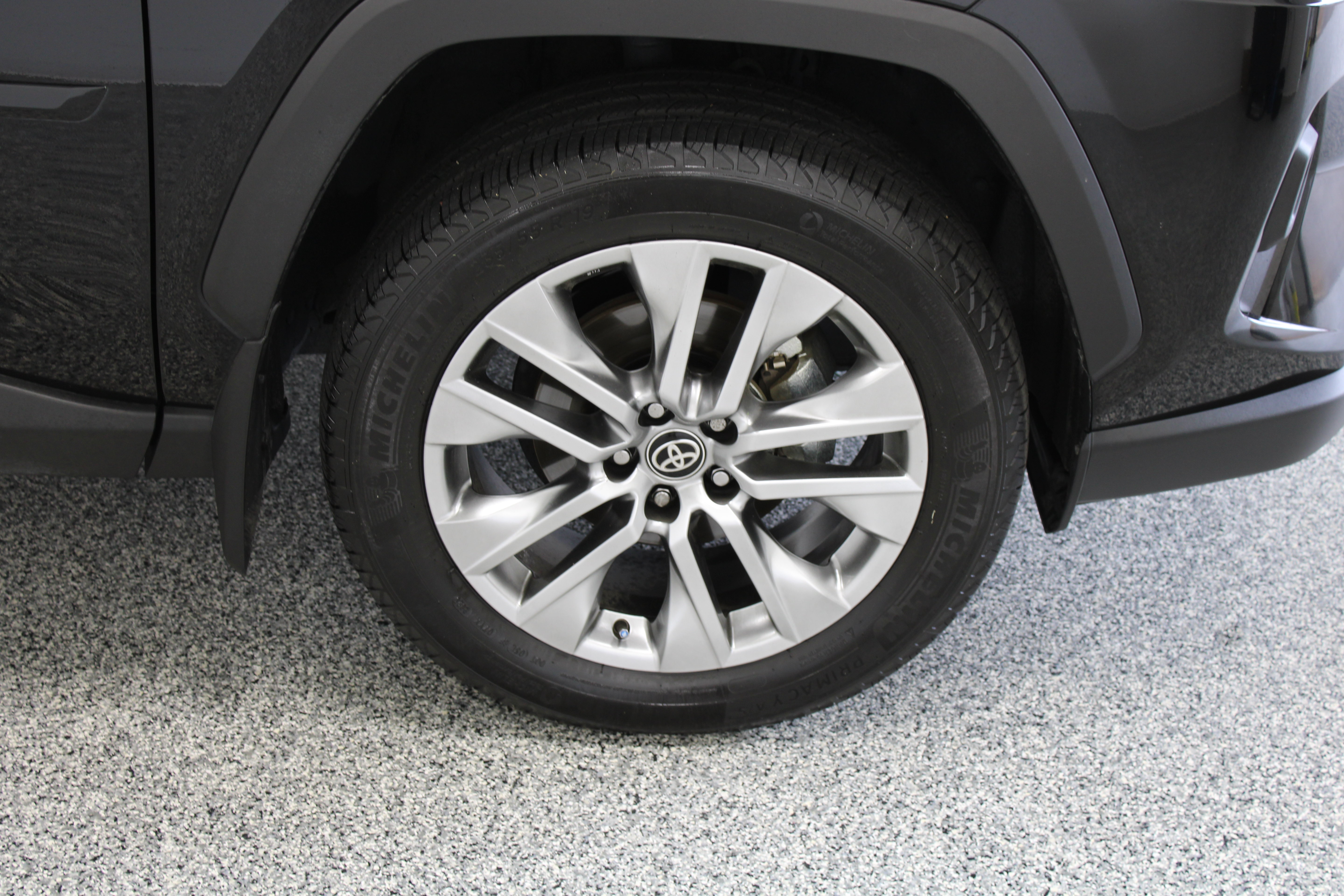 Certified 2025 Toyota RAV4 Limited FWD image 5