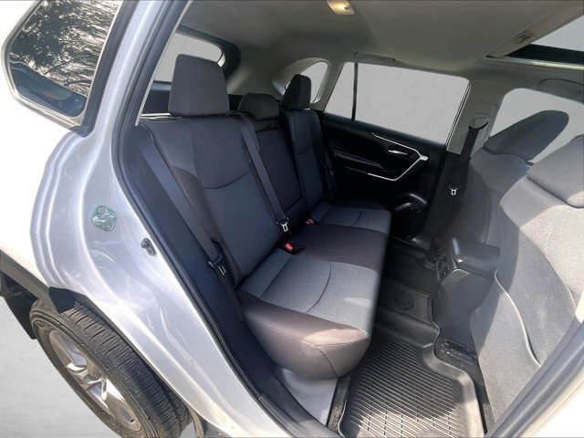 Used 2024 Toyota RAV4 XLE w/ Convenience Package FWD image 29