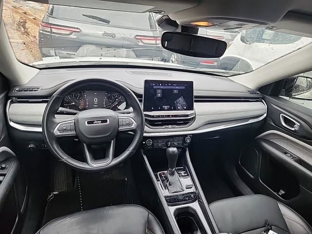 Certified 2022 Jeep Compass Latitude image 10