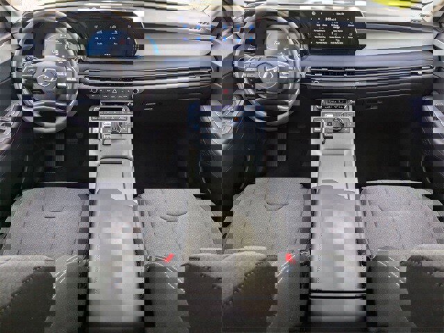 Certified 2025 Hyundai Palisade SE image 14