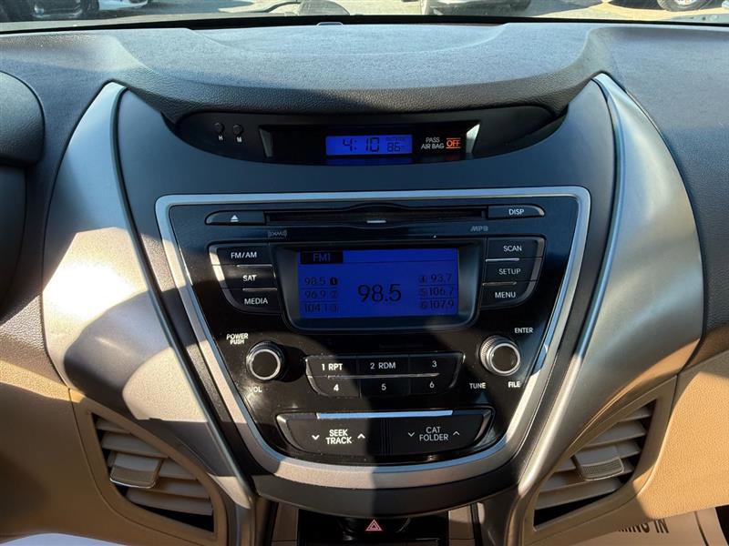Used 2013 Hyundai Elantra GLS FWD image 32