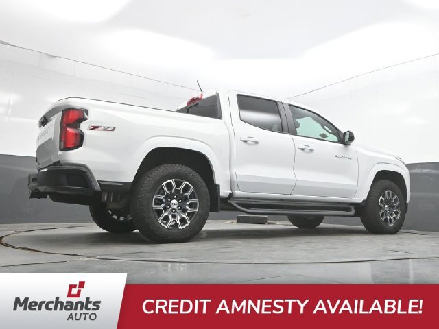 Used 2025 Chevrolet Colorado Z71 AWD/4WD image 39