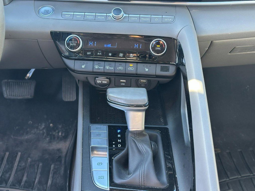 Used 2023 Hyundai Elantra SEL w/ Convenience Package image 14