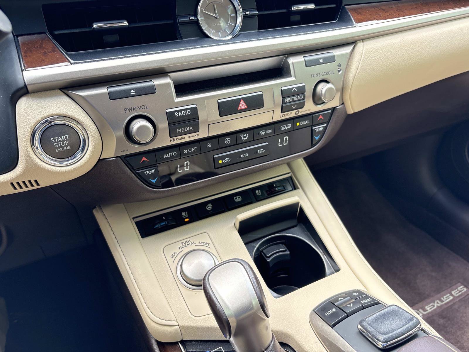 Used 2017 Lexus ES 350 w/ Luxury Package FWD image 26