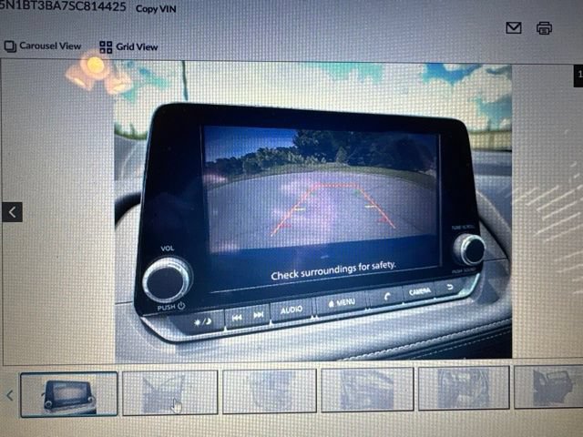 Used 2025 Nissan Rogue SV FWD image 18