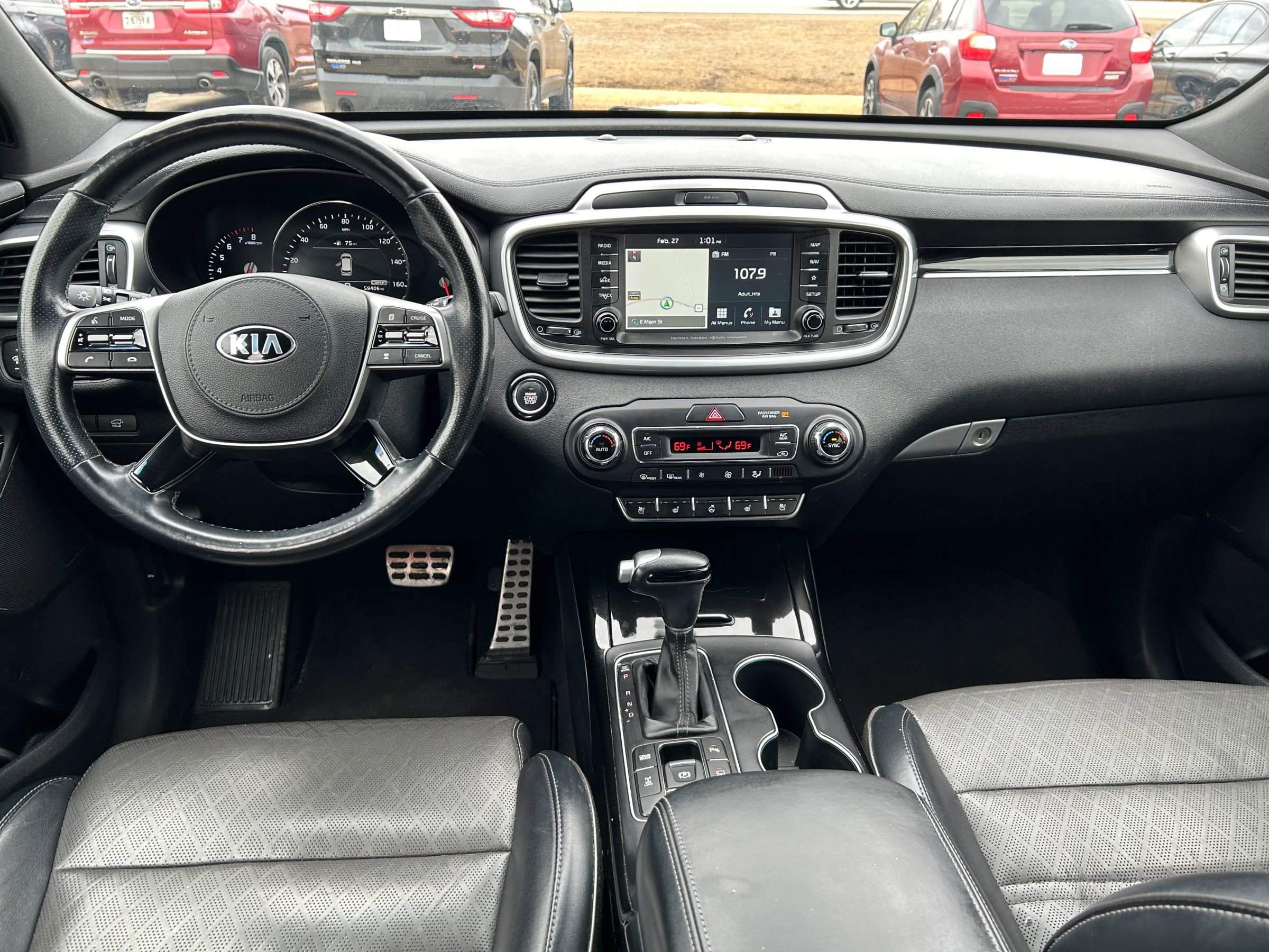 Used 2019 Kia Sorento SX image 16