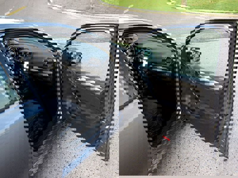 Used 2011 Volkswagen Golf TDI image 23