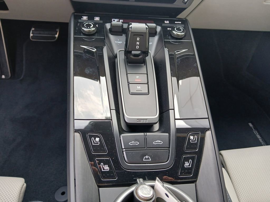 Certified 2026 Porsche 911 Carrera GTS image 24