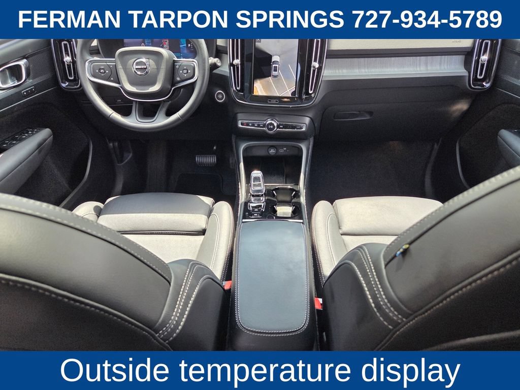Certified 2026 Volvo XC40 B5 Plus AWD/4WD image 17