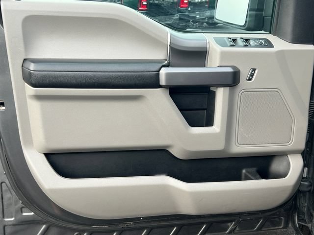 Used 2019 Ford F150 XLT w/ Equipment Group 302A Luxury AWD/4WD image 18