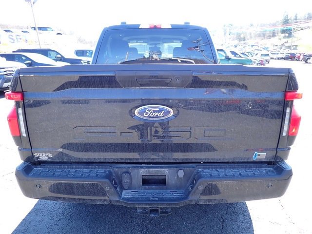 Used 2023 Ford F150 Lightning XLT image 4