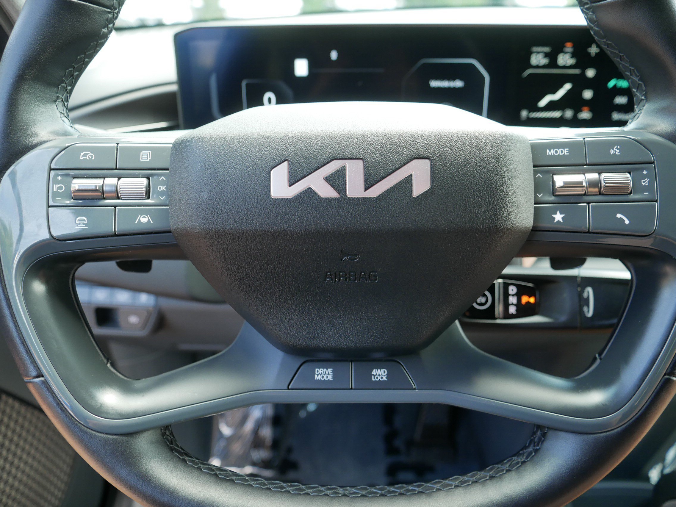 Certified 2024 Kia EV9 Land AWD/4WD image 25