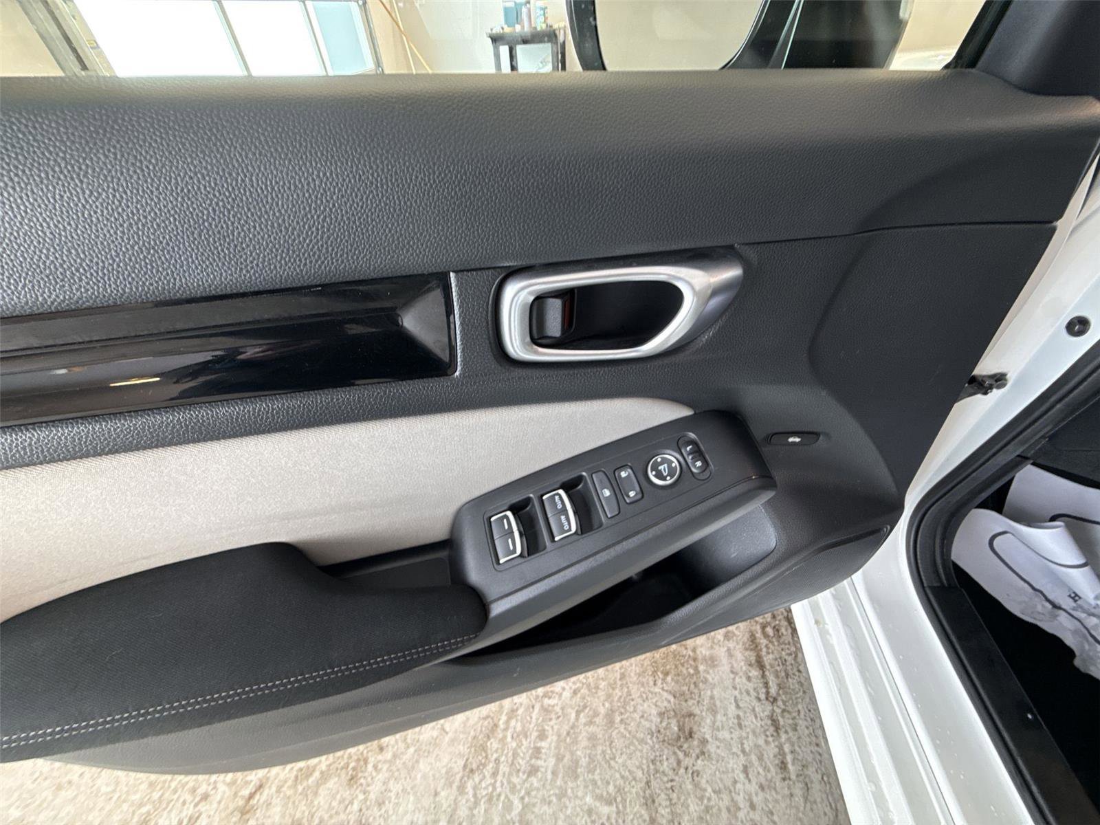 Used 2024 Honda Civic EX image 15