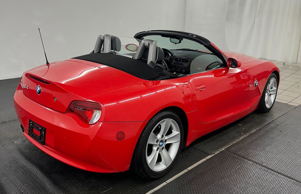Used 2006 BMW Z4 3.0i RWD image 31