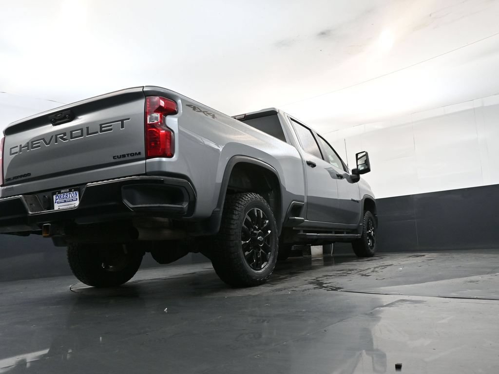 Used 2026 Chevrolet Silverado 2500 Custom w/ Custom Convenience Package AWD/4WD image 23