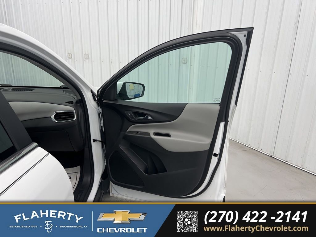 Used 2023 Chevrolet Equinox LT image 14