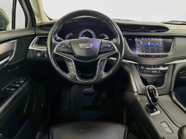 Used 2019 Cadillac XT5 Premium Luxury FWD image 14