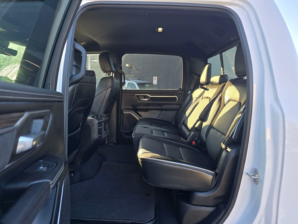 Used 2025 RAM 1500 Laramie w/ Sport Appearance Package AWD/4WD image 16