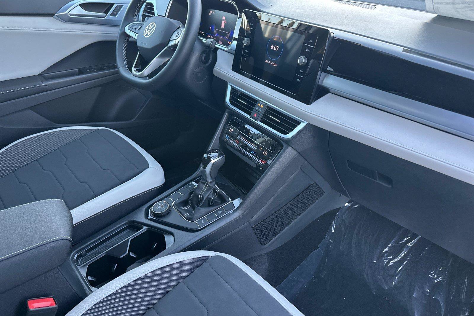 New 2026 Volkswagen Taos SE AWD/4WD image 15
