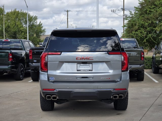 Used 2025 GMC Yukon AT4 w/ AT4 Premium Package AWD/4WD image 6