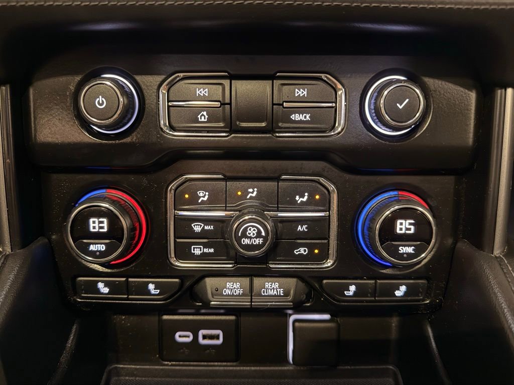 Used 2021 Chevrolet Tahoe Z71 w/ Z71 Signature Package image 27