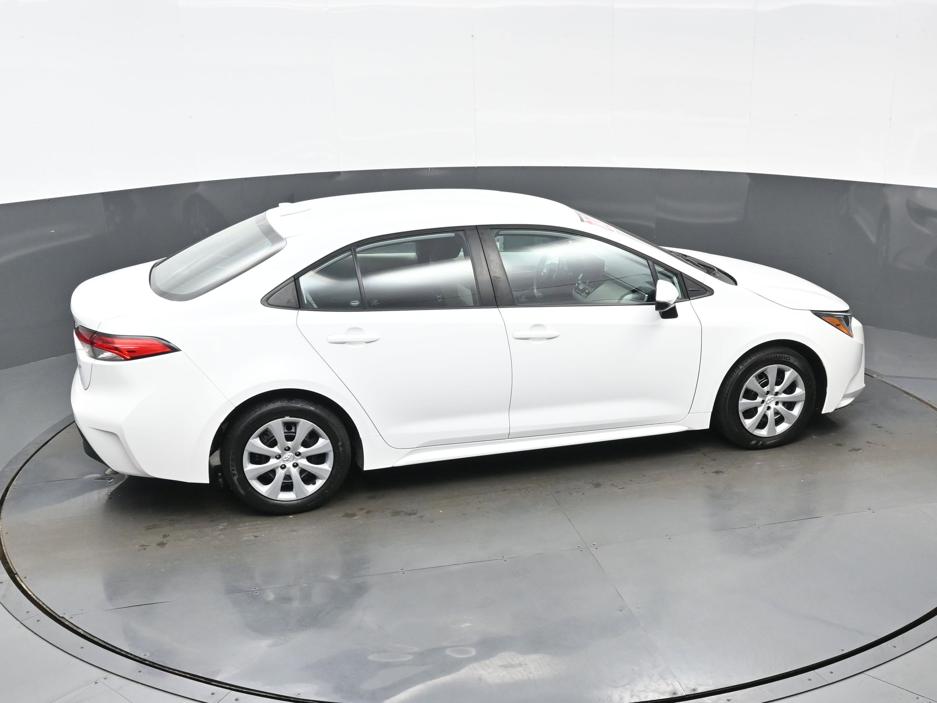 Used 2023 Toyota Corolla LE FWD image 32