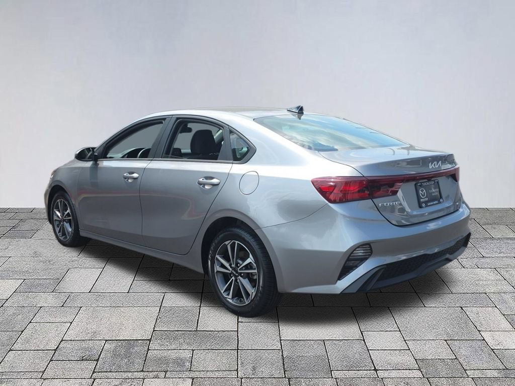 Used 2024 Kia Forte LXS FWD image 5