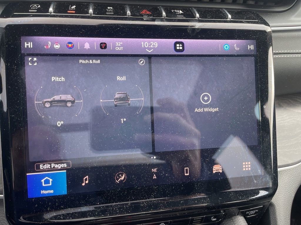 Used 2024 Jeep Grand Cherokee Limited image 16