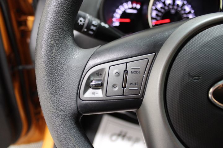 Used 2011 Kia Soul + w/ Audio Pkg image 26