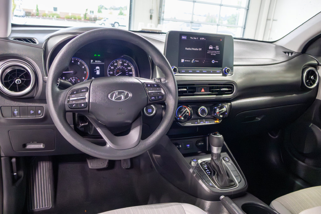 Used 2023 Hyundai Kona SEL w/ Cargo Package AWD/4WD image 16