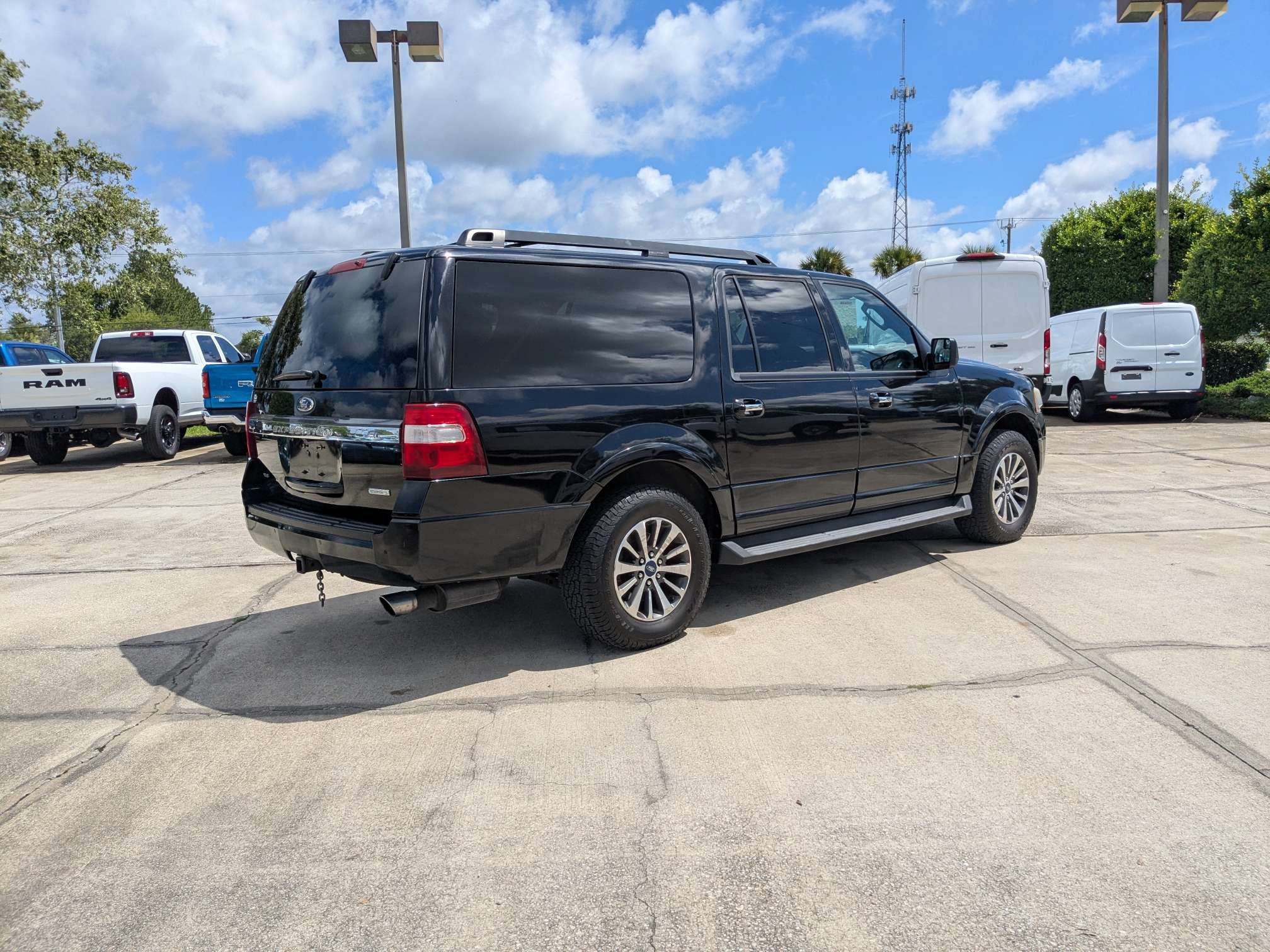 Used 2016 Ford Expedition EL 2WD image 4