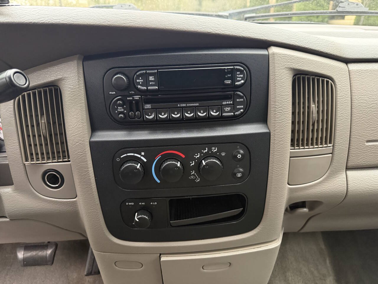 Used 2004 Dodge Ram 1500 Truck SLT w/ Big Horn Quad Cab Value Group AWD/4WD image 19