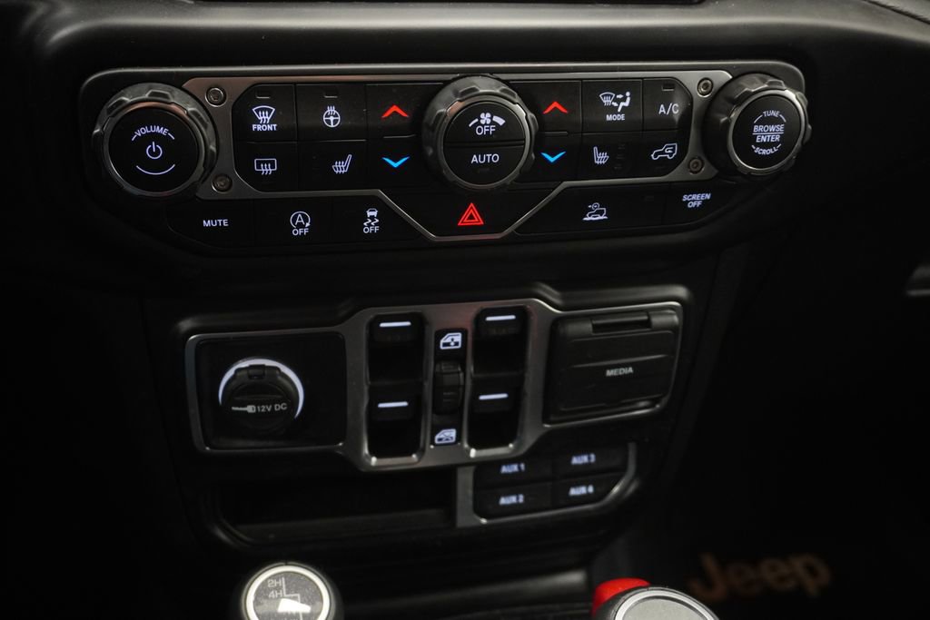 Certified 2022 Jeep Wrangler Unlimited Sahara AWD/4WD image 35