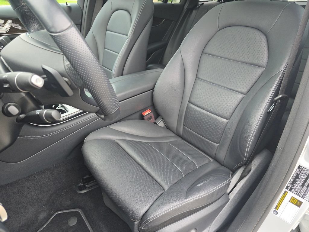 Used 2019 Mercedes-Benz GLC 300 4MATIC image 22