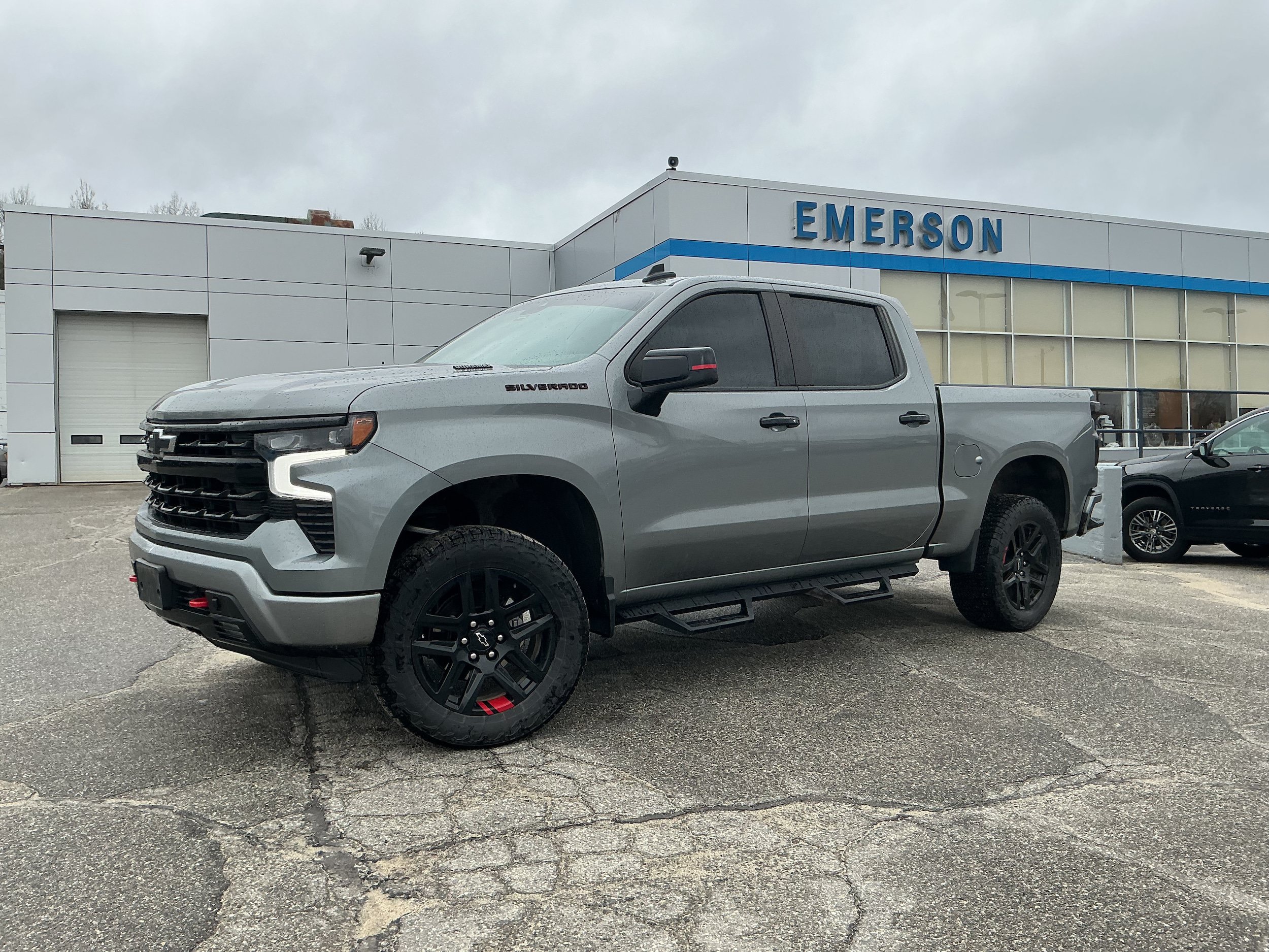 Certified 2023 Chevrolet Silverado 1500 RST w/ Redline Edition AWD/4WD image 3