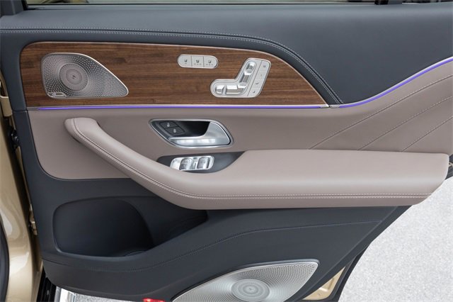 New 2026 Mercedes-Benz Maybach GLS 600 4MATIC image 16