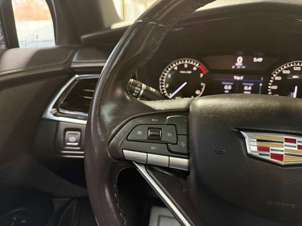 Used 2021 Cadillac XT6 Luxury image 13