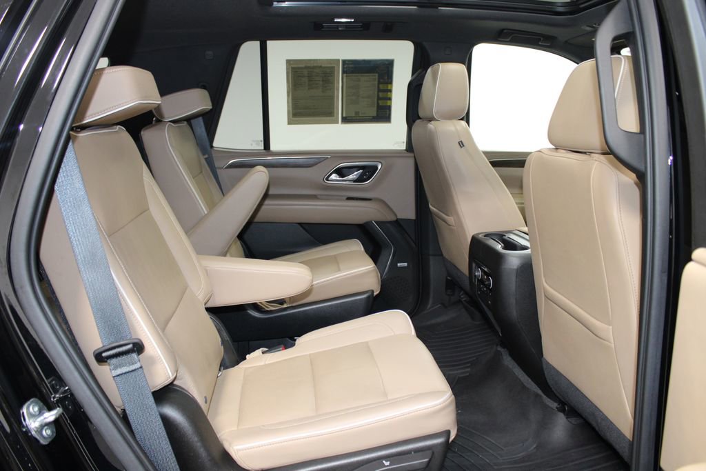 Used 2021 Chevrolet Tahoe Premier w/ Premium Package AWD/4WD image 33