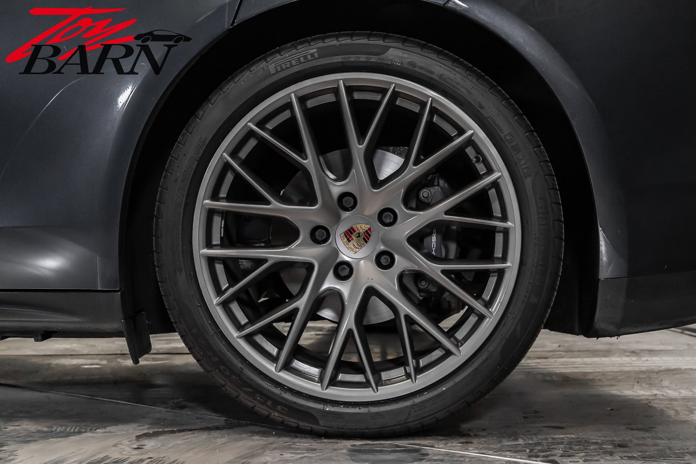 Used 2018 Porsche Panamera 4 image 18