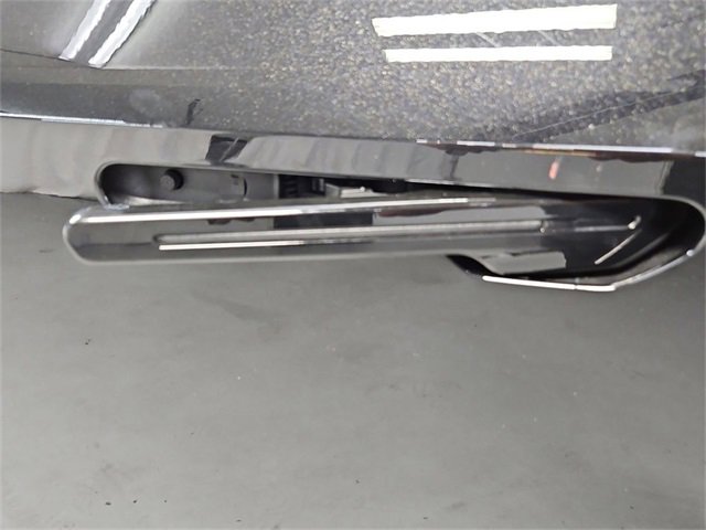 Used 2024 Cadillac Lyriq Sport image 20