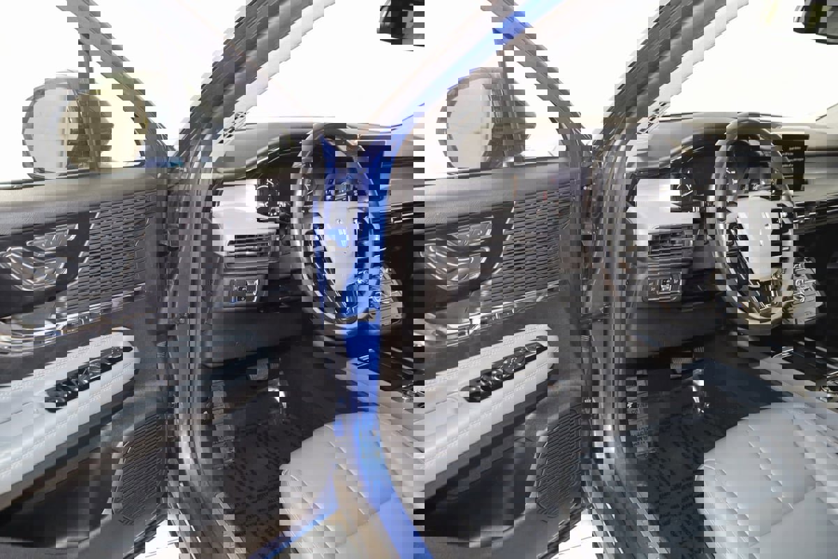 Used 2021 Lincoln Corsair FWD image 40