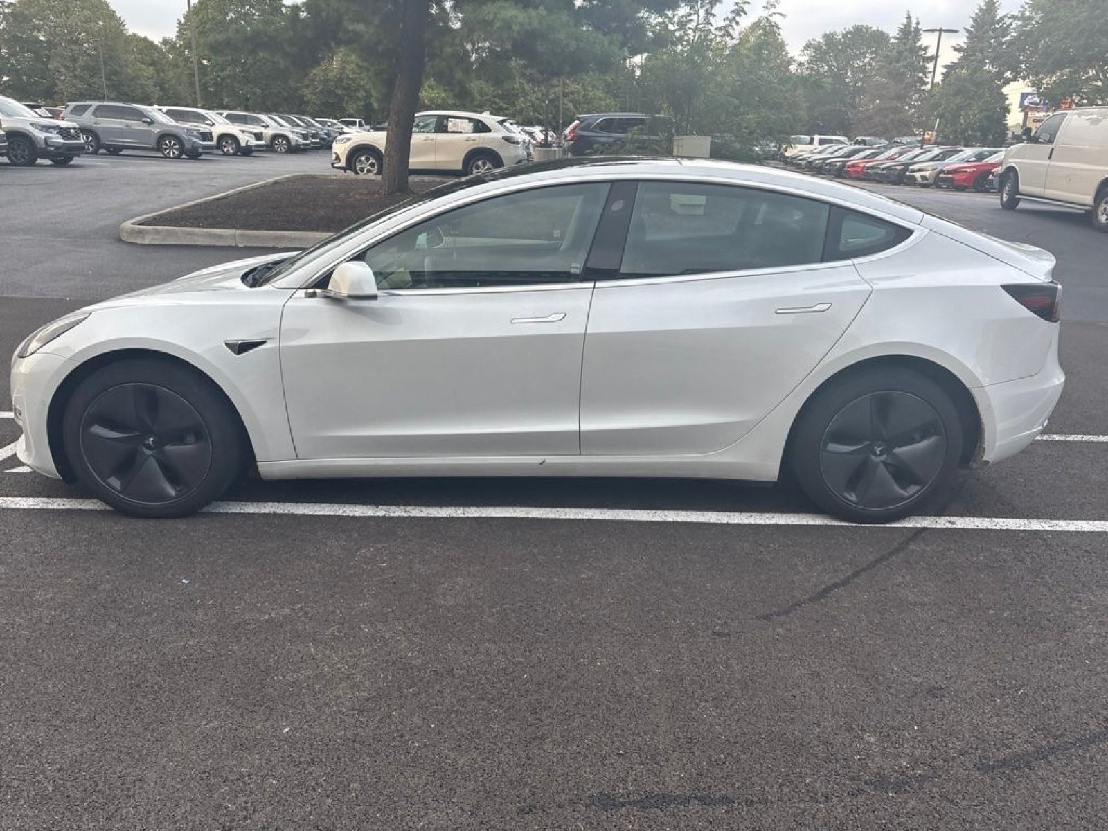 Used 2020 Tesla Model 3 Long Range AWD/4WD image 2
